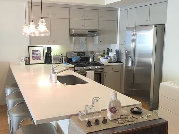 4th image of 421 Arguello Blvd APT 102
