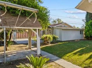 3220 E Lamona Ave #2, Fresno, CA 93703