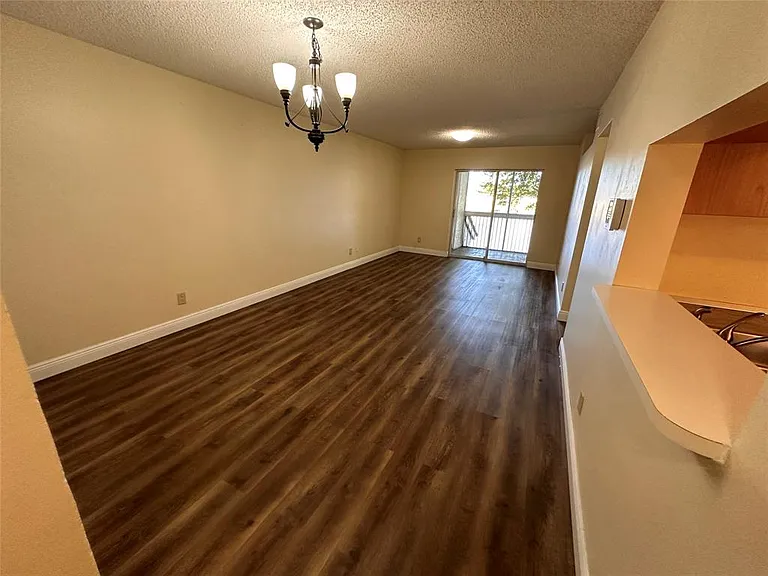 786 NW 92nd Ave — Photo 10