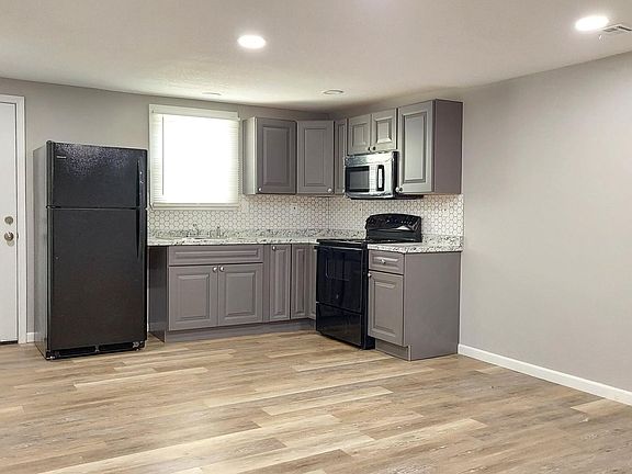 2nd image of 510 E Washington Ave