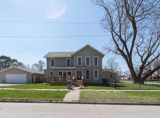 205 E 7th St, Washington, IA 52353