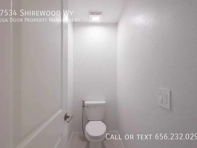 17534 Shirewood Way — Photo 18