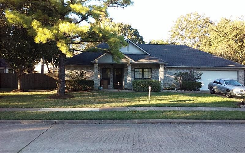 1st image of 13406 Rosstown Ct