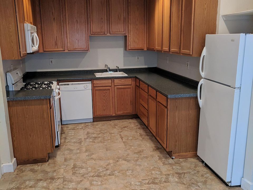 1st image of 132 Claremont Ave #1