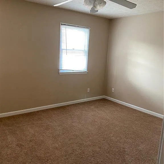 2840 Webb Bridge Rd — Photo 11