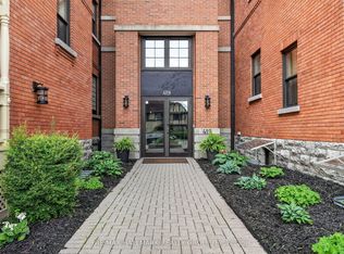 419 Laurier Ave E #101, Ottawa, ON K1N6R4