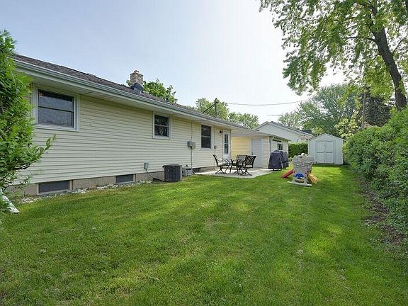 4th image of 1023 Grant Pl