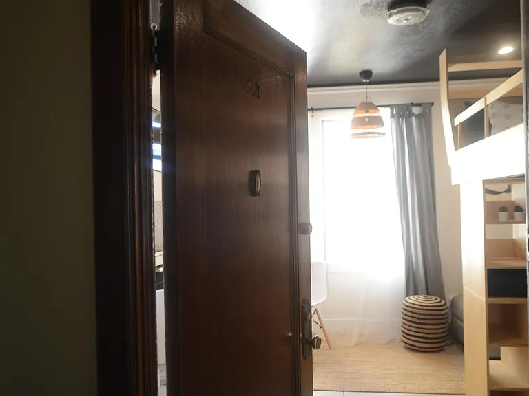 315 W 3rd St #6A — Photo 65