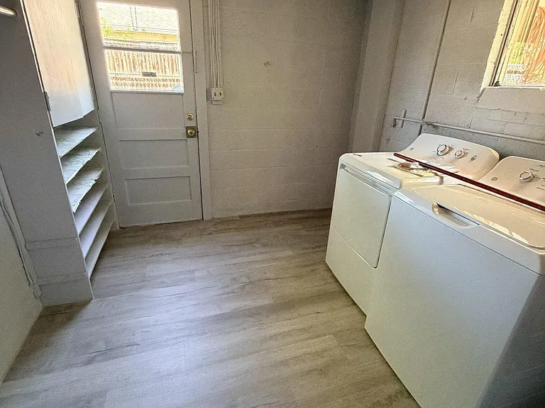 10003 Lomond Dr — Photo 26