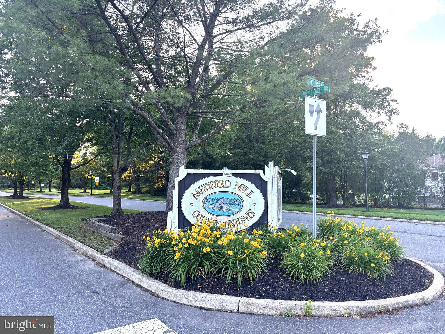 1 bed, 1.0 bath, 840 sqft, $1,750 — Photo 1