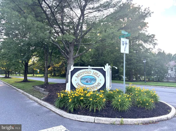 24 Eaves Mill Rd, Medford, NJ 08055