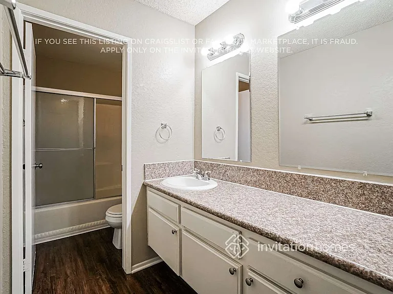 5794 N East St — Photo 11