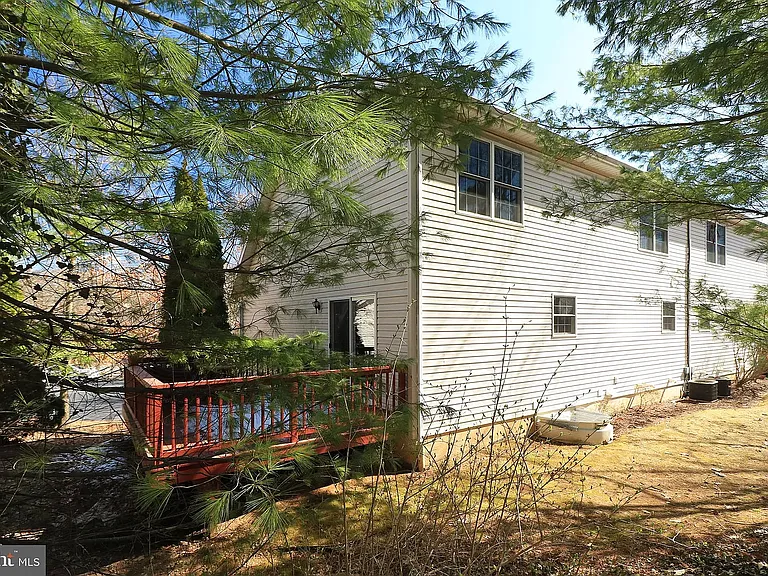 226 Amblewood Way — Photo 20