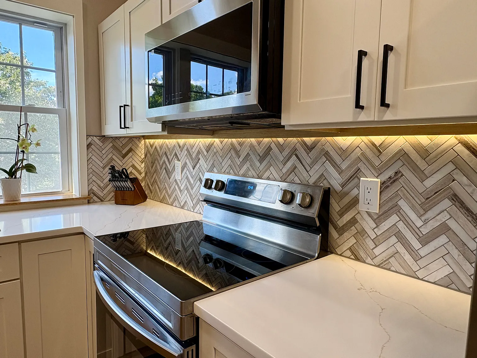 43 Harrison Ave — Photo 4