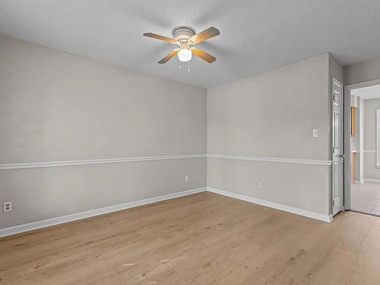 4309 Warfield Pl — Photo 11