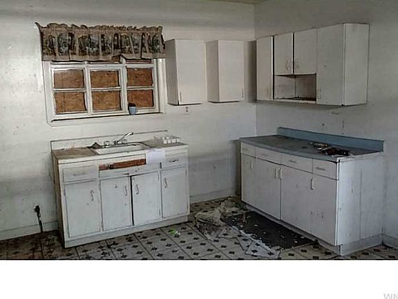 5th image of 315 Northampton St