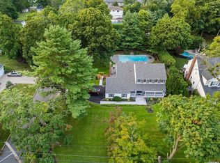 117 6th St, Saint James, NY 11780