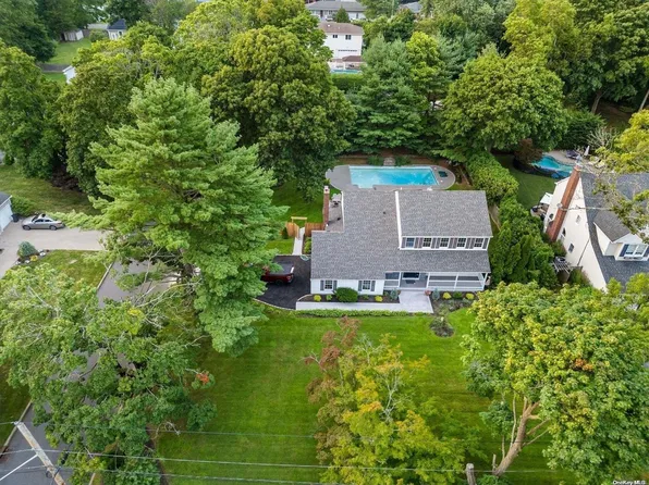 117 6 Street, Saint James, NY 11780