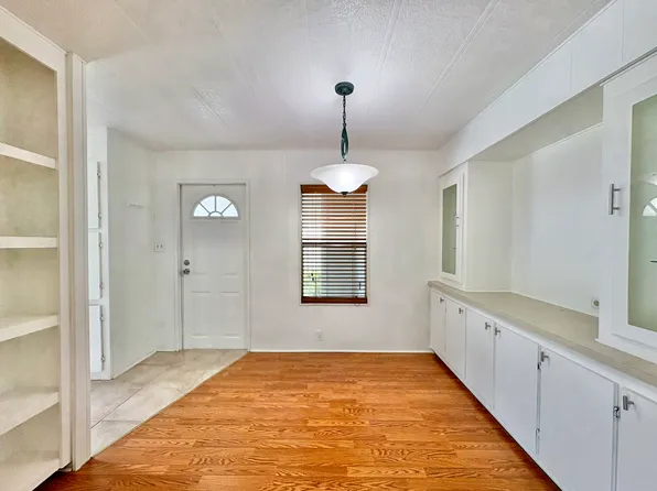 5438 Whitehaven Ln #288, Sarasota, FL 34233