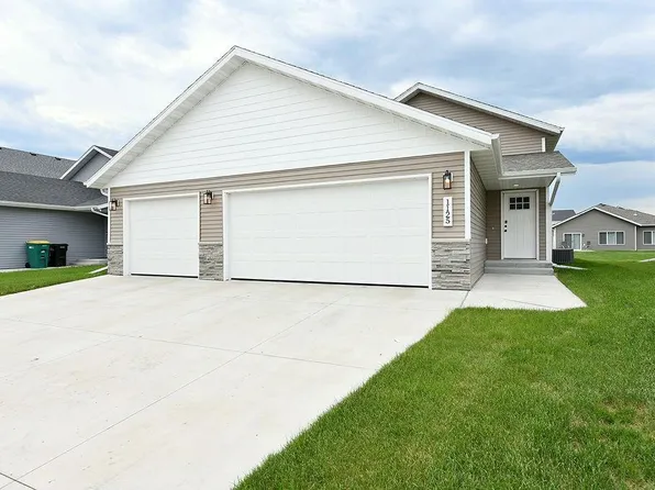 1125 60th Ave W, West Fargo, ND 58078