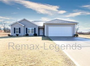 82 Gray Field Ct, Jefferson, GA 30549