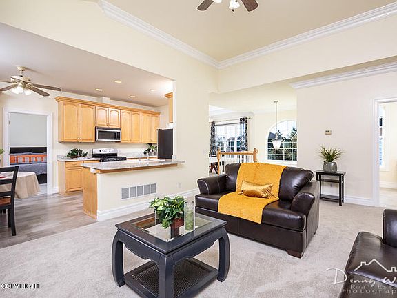 5th image of 20417 New England Dr