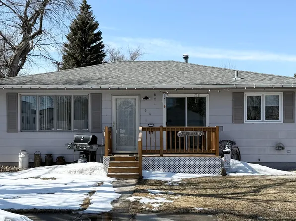 814 6th St, Langdon, ND 58249