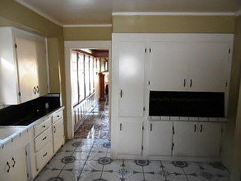 3rd image of 5154 S Saint Andrews Pl