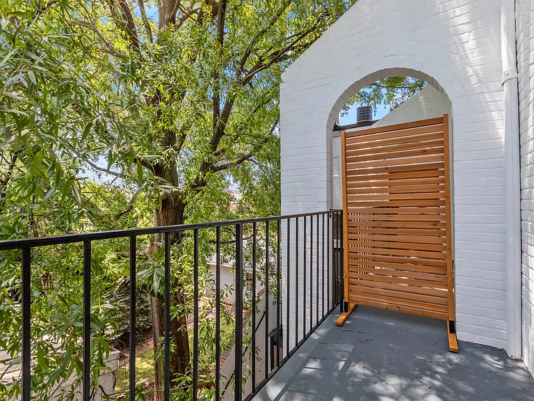 The Gallery Apartments — Photo 100