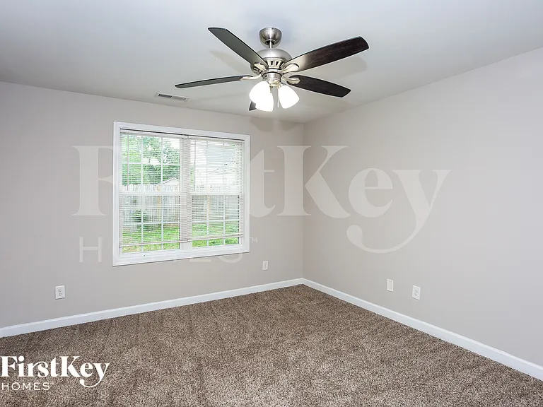 100 Ash Ave NW — Photo 8
