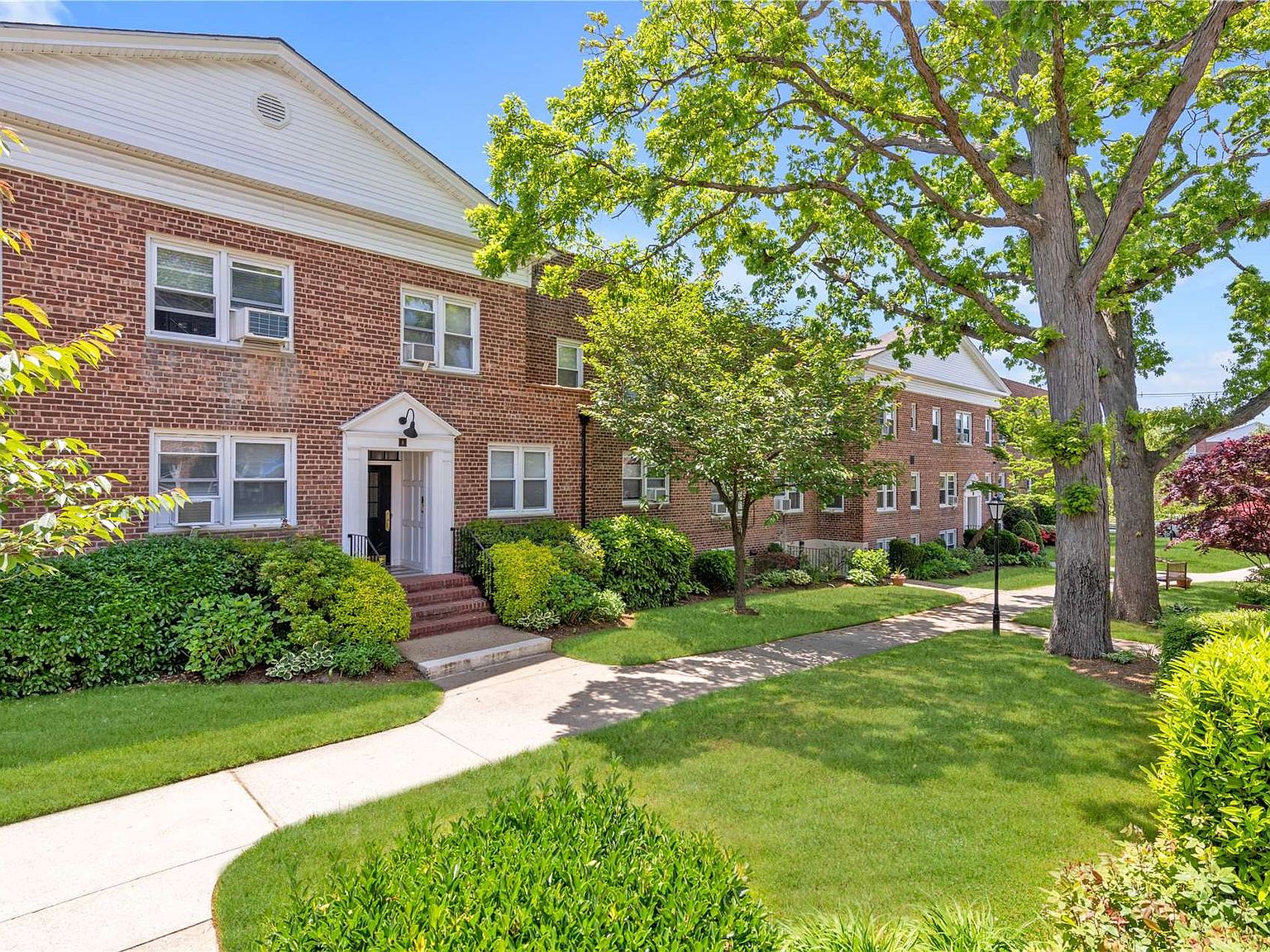 195 N Village Avenue UNIT A4, Rockville Centre, NY 11570 Zillow