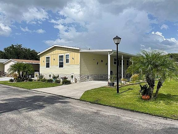 3rd image of 8132 Blue Marlin Way