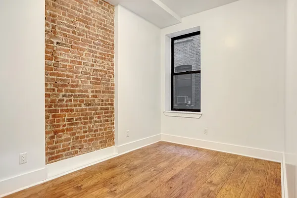 Rented by Bond New York | media 15