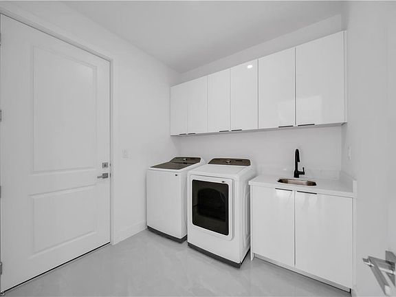 4th image of 3821 NW 38th AVE