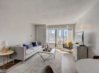 2001 Hamilton St APT 824, Philadelphia, PA 19130