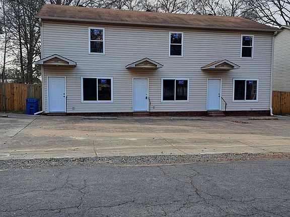 2nd image of 1202 Roosevelt St #1202