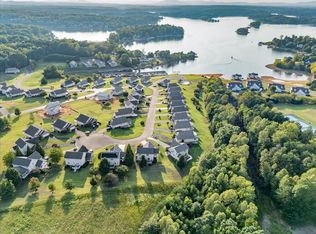 435 Lands End Cir, Union Hall, VA 24176