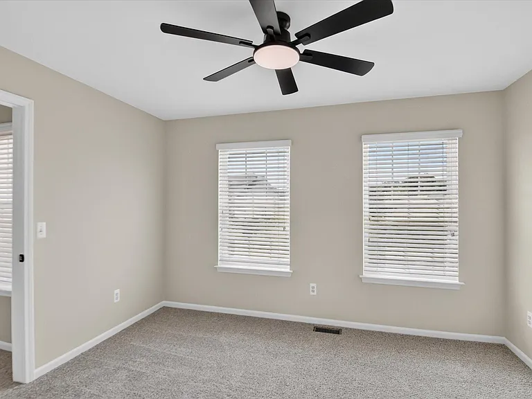 379 Cherry Orchard Rd — Photo 24