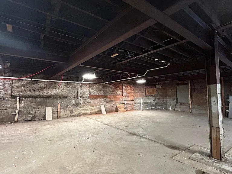 29 W 10th St #29B — Photo 4