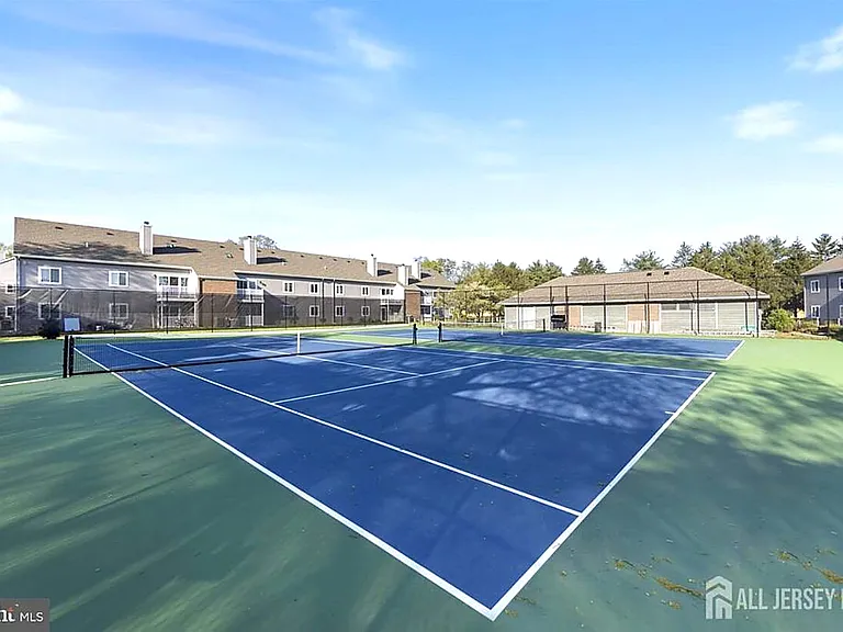 8408 Tamarron Dr — Photo 22
