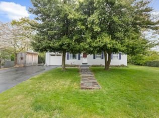 8 Canterbury Rd, Groton, CT --