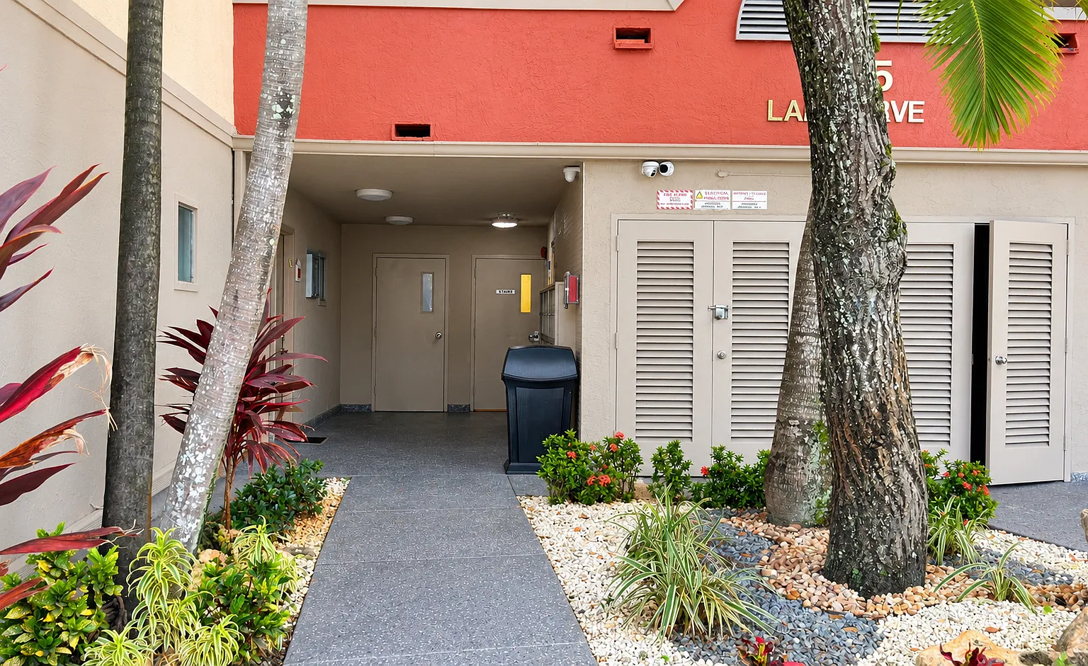 1 bed, 810 sqft, $2,050 — Photo 2