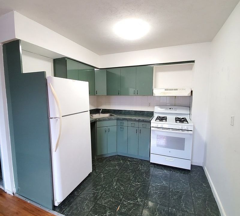 1st image of 30-64 30th St #3