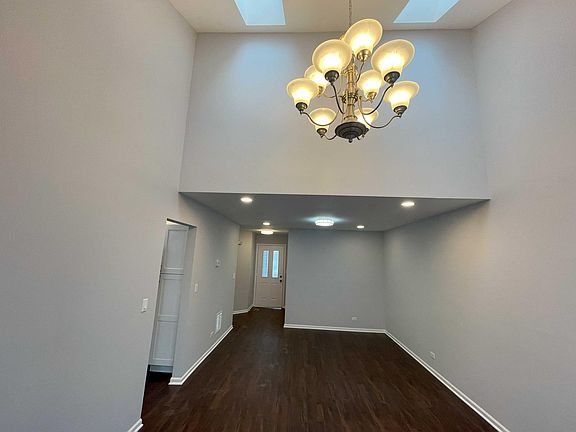 5th image of 455 Kilkenny Ct #8-5