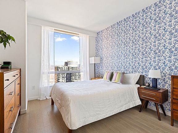 4th image of 1 City Point #36D