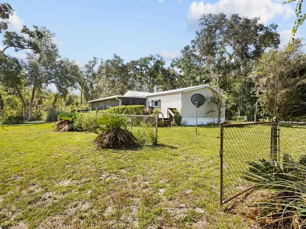 305 NE 290th Ave, Old Town, FL 32680