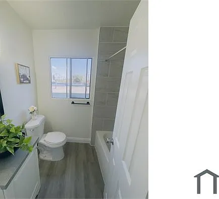 810 W 62nd St #4 — Photo 16