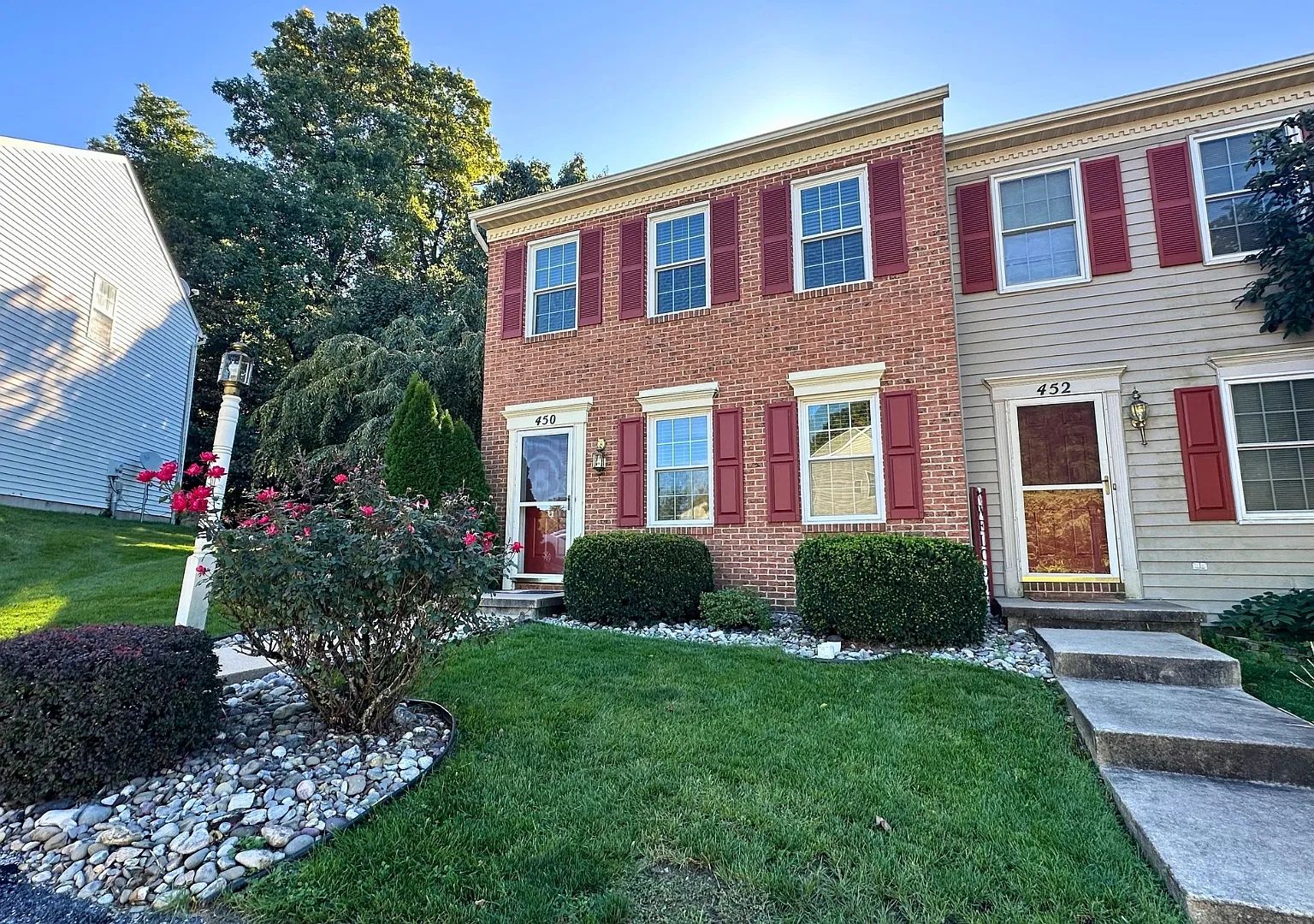 3 bed, 1.5 bath, 1200 sqft, $1,695 — Photo 3