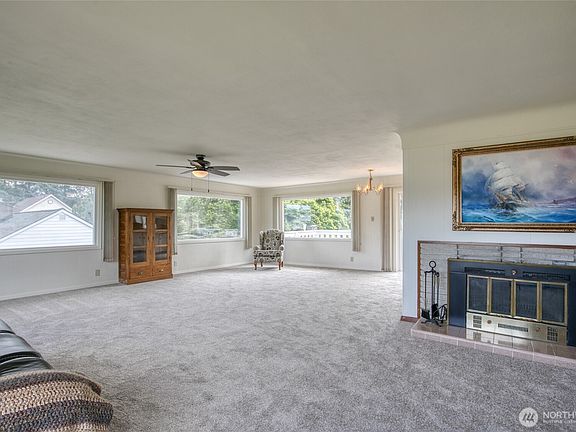 4th image of 1007 Riverview Drive