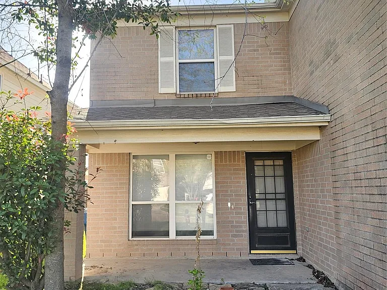 11015 Walkup Way — Photo 2